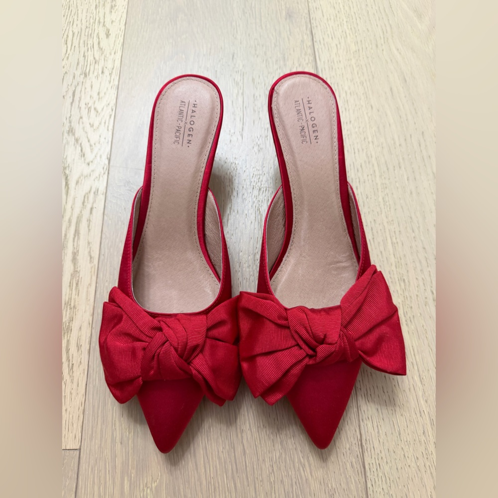 Halogen X Atlantic Pacific Ciara Bow Mules- Red Chili Satin/ Grosgrain size 7.5